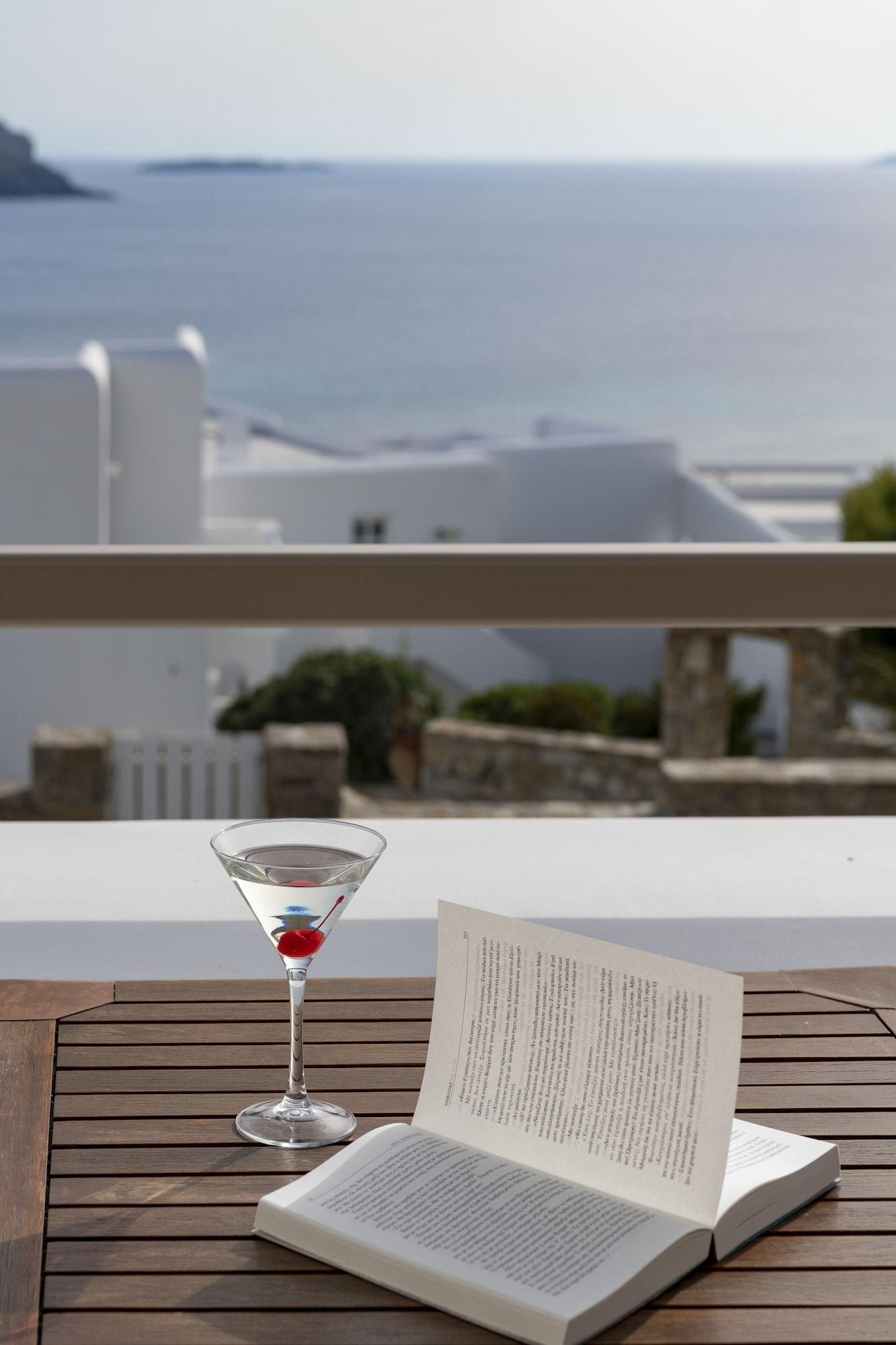 Otel Lithos By Spyros & Flora 4*